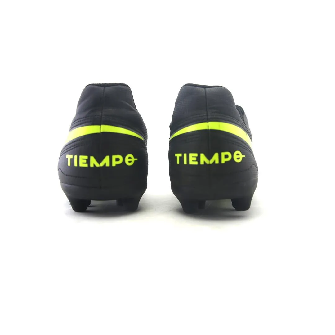 NIKE TIEMPO LEGEND 8 CLUB